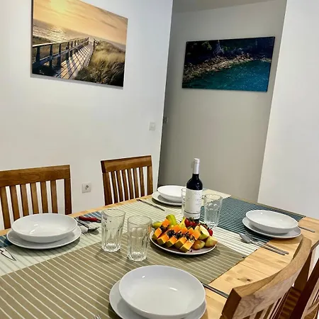 Modern Medano Apartment *